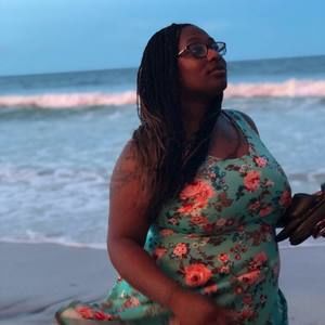 Meet your Posher, Marika